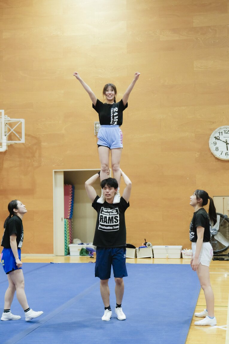 現在の東外大チアリーディング部の練習風景。部員は80人を超えるという　©Wataru Sato
