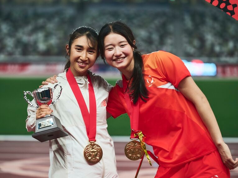 100mハードルで初優勝した田中佑美（富士通）と　©Yuki Suenaga