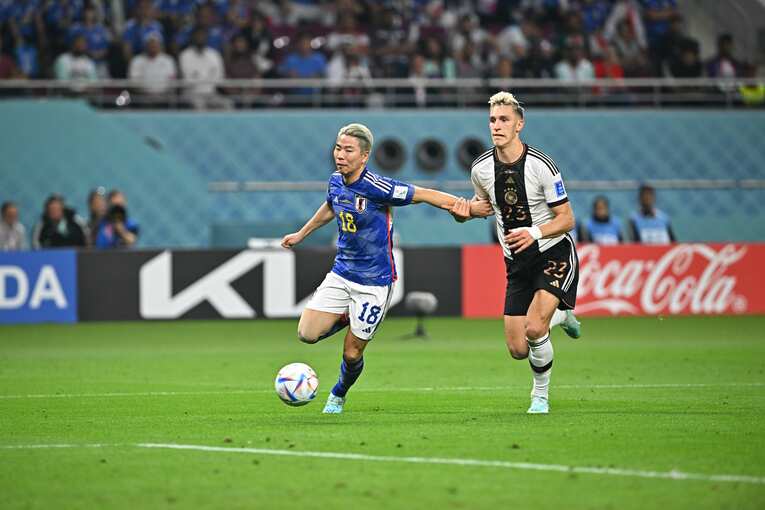 浅野拓磨の逆転ゴールの連続写真（4枚目／全9枚）©Takuya Kaneko/JMPA