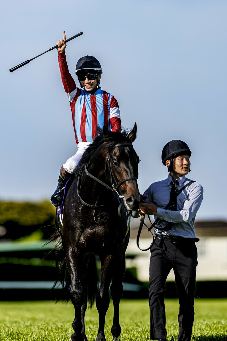 松山弘平のガッツポーズ　©Kiichi Matsumoto