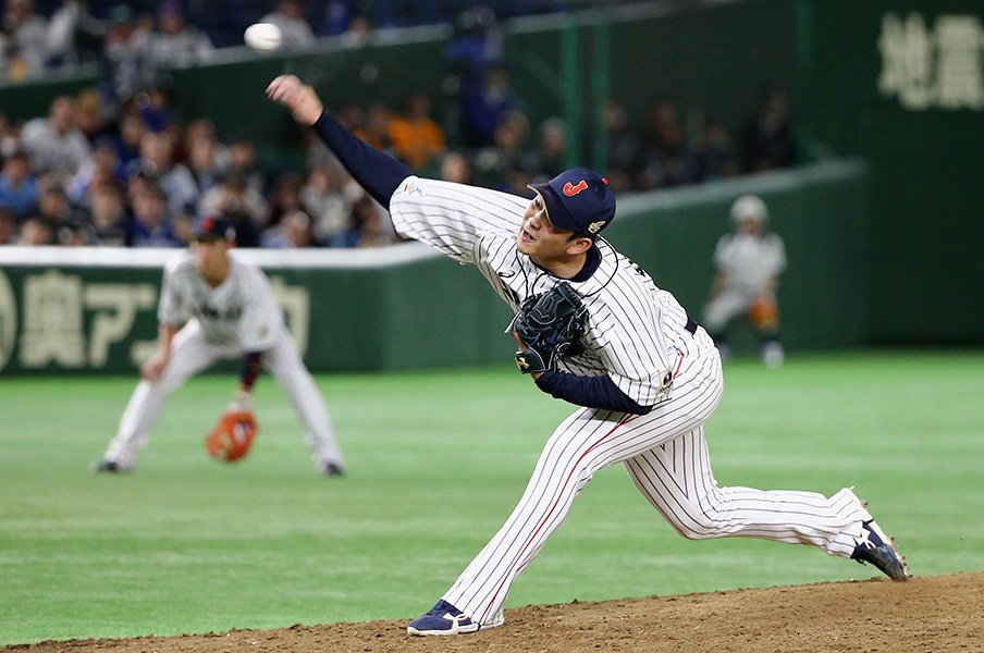 ヤスアキジャンプは空気を変える 稲葉監督と浜スタが待つ絶対守護神 侍ジャパン プロ野球 Number Web ナンバー