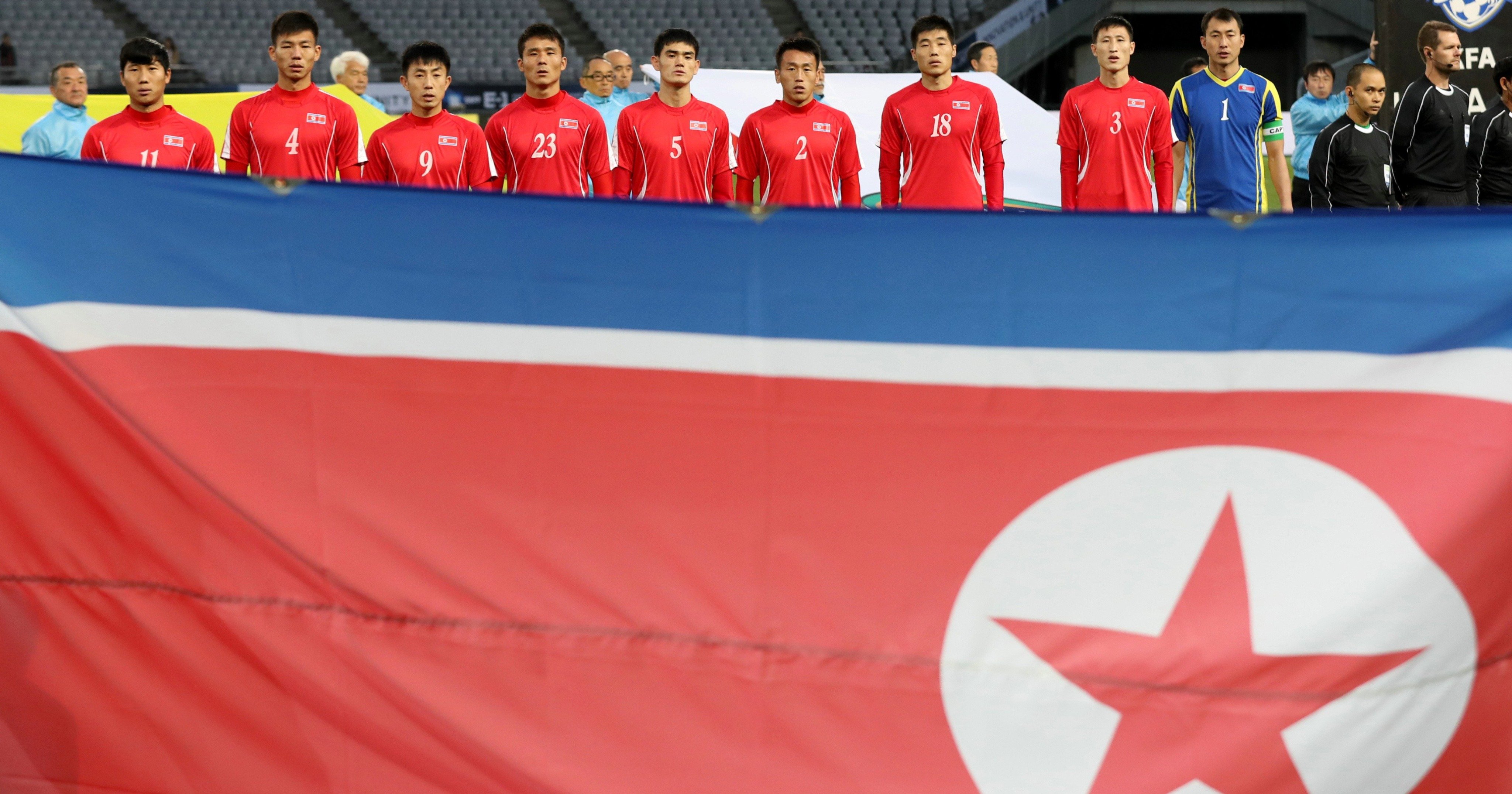 驚きの値段で 各種 無目打 1985年 北朝鮮切手 A 23 記念 各 サッカー・塔・他 アジア