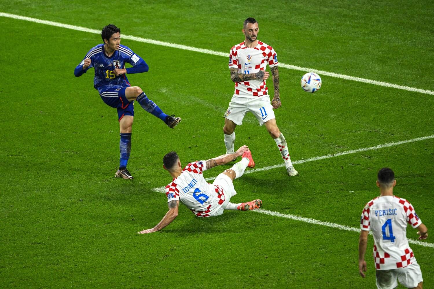 クロアチア戦ではシュートを放つも枠内をとらえることができず　©Takuya Sugiyama／JMPA