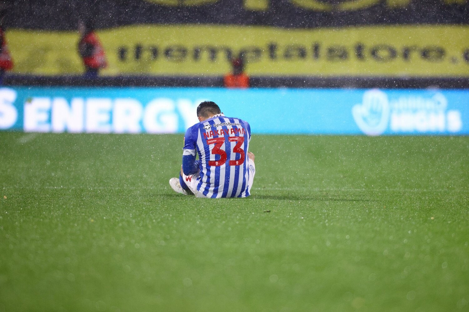 11月2日のサンダーランド戦でアキレス腱を負傷した中山雄太。SNSを通じて仲間たちにエールを送った ©Getty Images