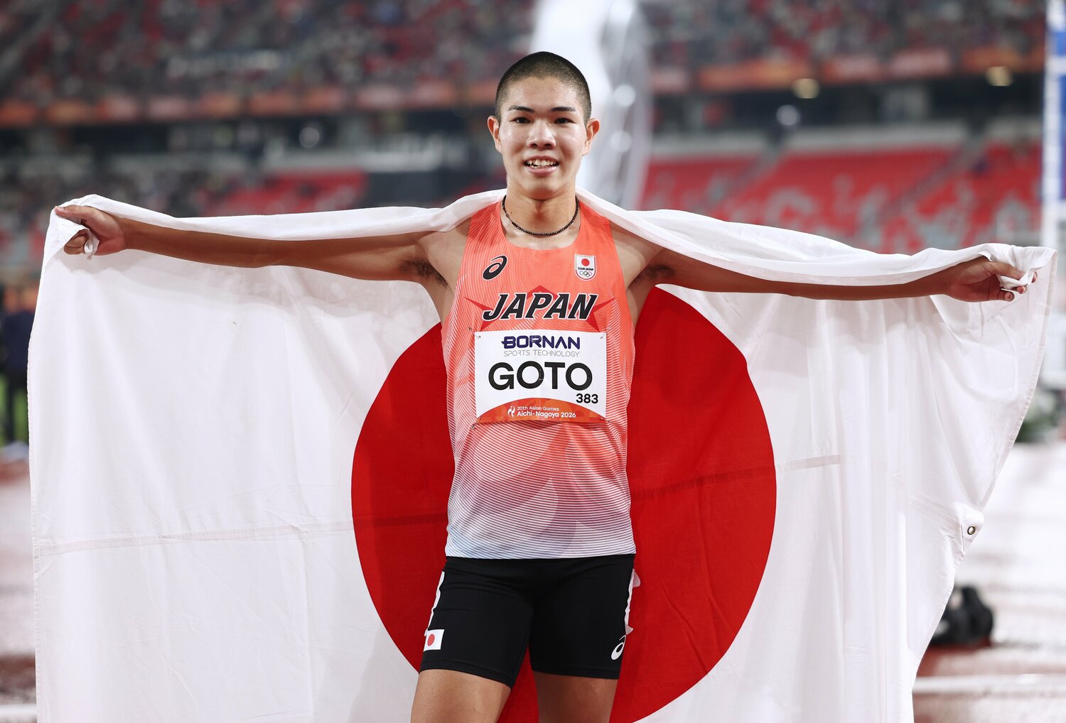 17歳ながら日本記録に肉薄する好記録でアジア大会で銀メダルを獲得した後藤　©JIJI PRESS