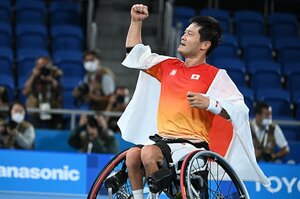 フェデラー「日本には国枝がいるじゃないか」… 国枝慎吾の「最強」にカッコイイ伝説〈2大会ぶり金メダルに石黒賢も号泣〉