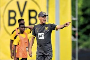 スイス出身のドルトムント監督に「ブンデスリーガは世界最高だと言えますか？」とぶつけてみたら……