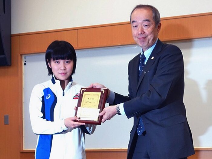 “異例”のタイミングでプロ宣言。平野美宇、知られざる半年間の葛藤。＜Number Web＞ photograph by Kyodo News