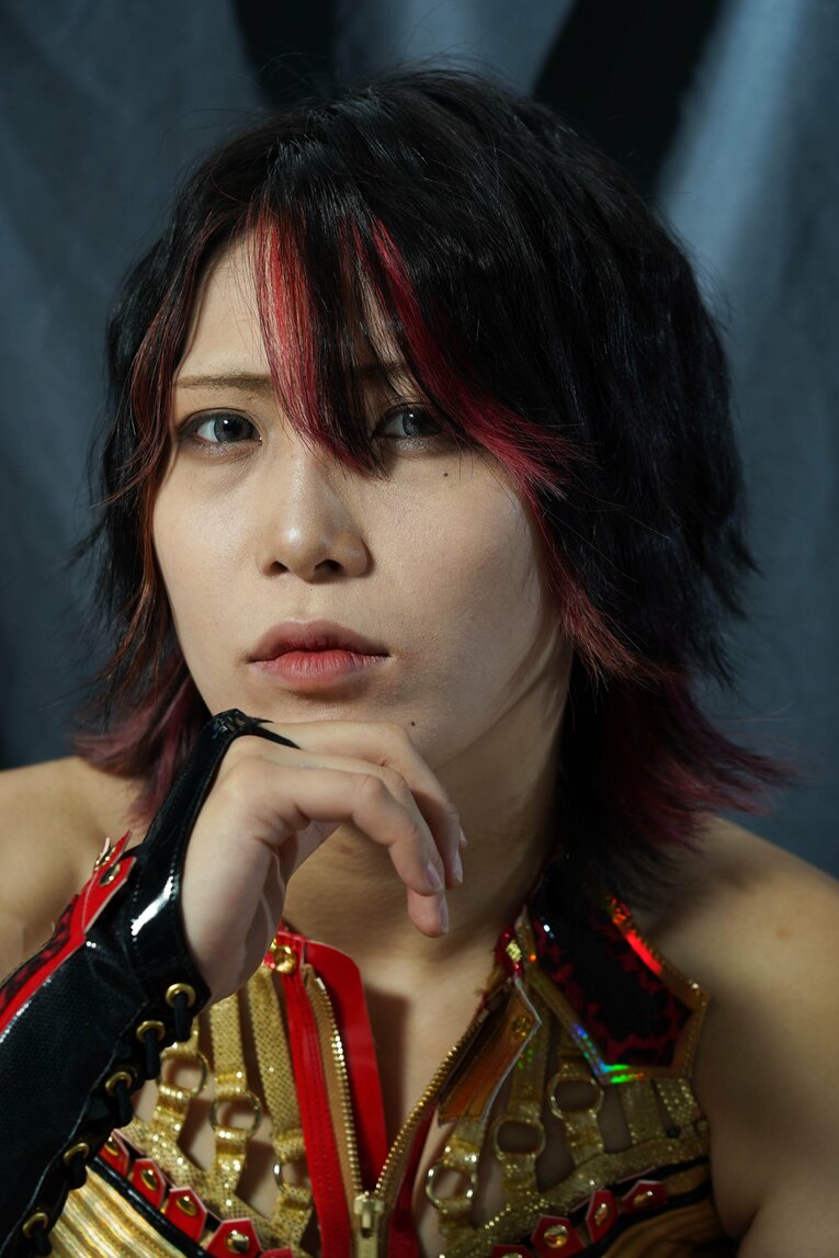 「林下詩美は強い。そのイメージを取り戻したい」王座陥落から1年弱…“カッコいい女”はスターダムの頂に返り咲けるのか《特別グラビア》(31)