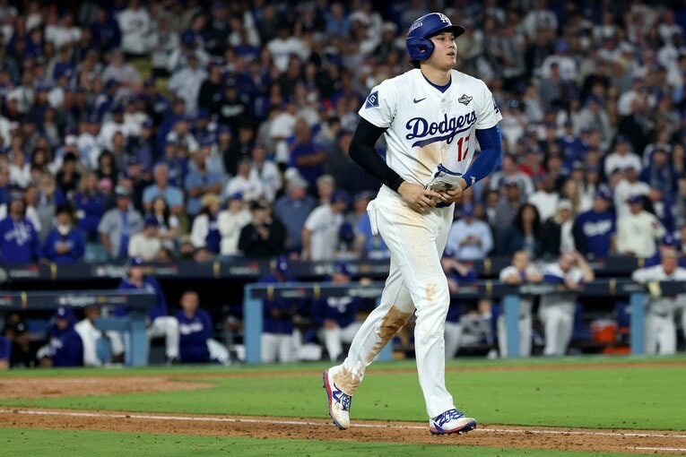 歩かされ続けたことで大谷の打撃の流れも途切れてしまったのか　©Getty Images