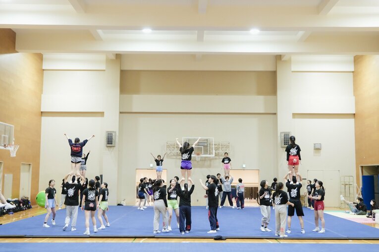 現在は20名近い男子部員を含む80人程度の部員数を誇る東外大。一方で、10年前は十数名しか部員がいなかった　©Wataru Sato