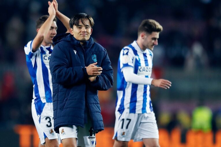 「クボのことは知ってるよ」バルササポに久保建英が笑顔で… 放送なしが惜しい「名手ブスケッツが声を荒げた」鮮烈プレー〈現地撮影〉(55)