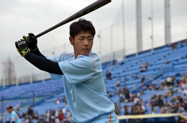 岡本和真　©Sports Graphic Number