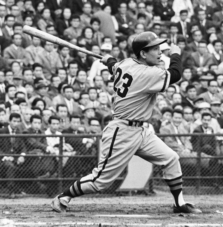 68年の吉田の打撃フォーム　©JIJI PRESS
