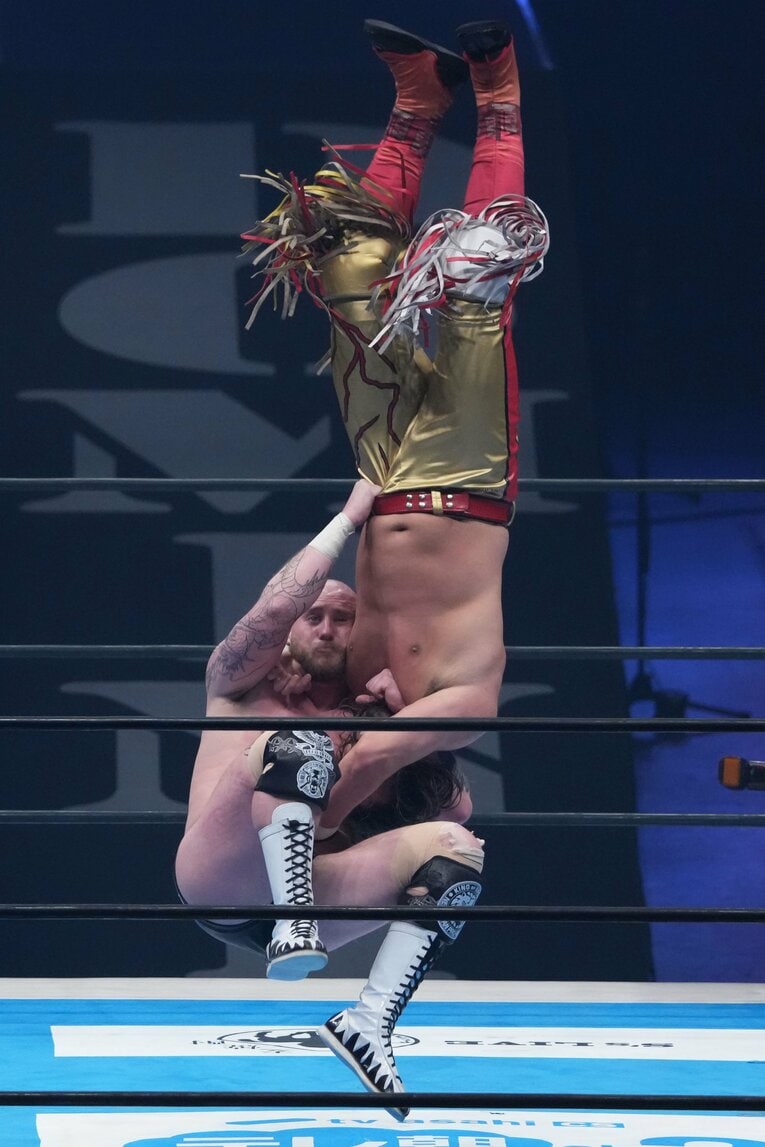 ゲイブ・キッドの垂直落下式ブレーンバスター　©Essei Hara