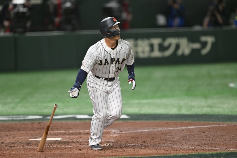 吉田正尚の確信歩き　©︎Naoya Sanuki