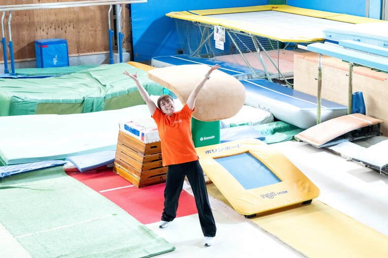 現在は姫路市の体操クラブ『おさるの森』で、ダンス教室などのインストラクターを務めている　©Takashi Shimizu