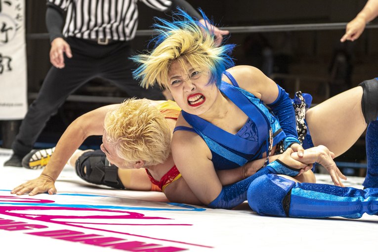 神取＆アジャ＆“W井上”！ レジェンドたちが若手精鋭軍との「3本勝負」で必殺技連発…“お祭り”カードに見た歴史的意義とは？(27)