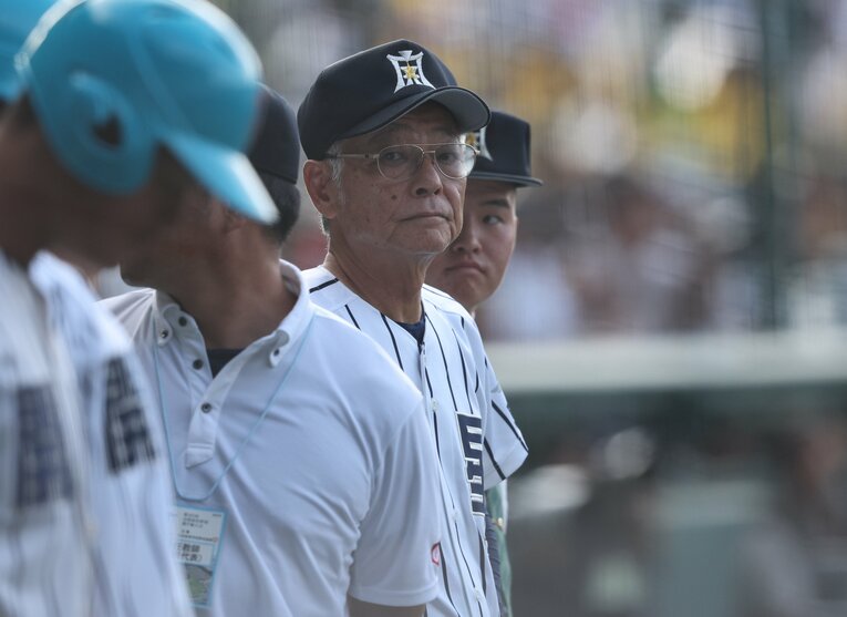 今夏、14年ぶりに甲子園に戻ってきた開星の野々村監督。かつては様々な騒動も巻き起こしたが…　©JIJI PRESS