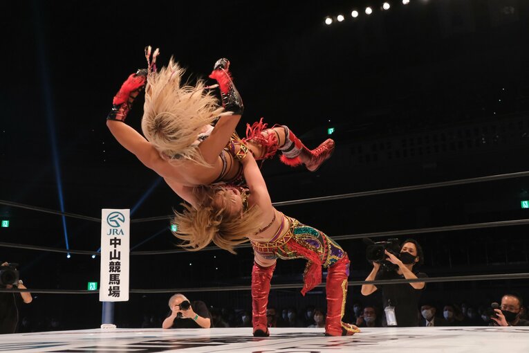 タイトルマッチは“朱里との作品”だった…新王者・ジュリアはスターダムをどう“引っかき回す”のか？ 異例のアピール「全員覚悟しとけよ！」(24)