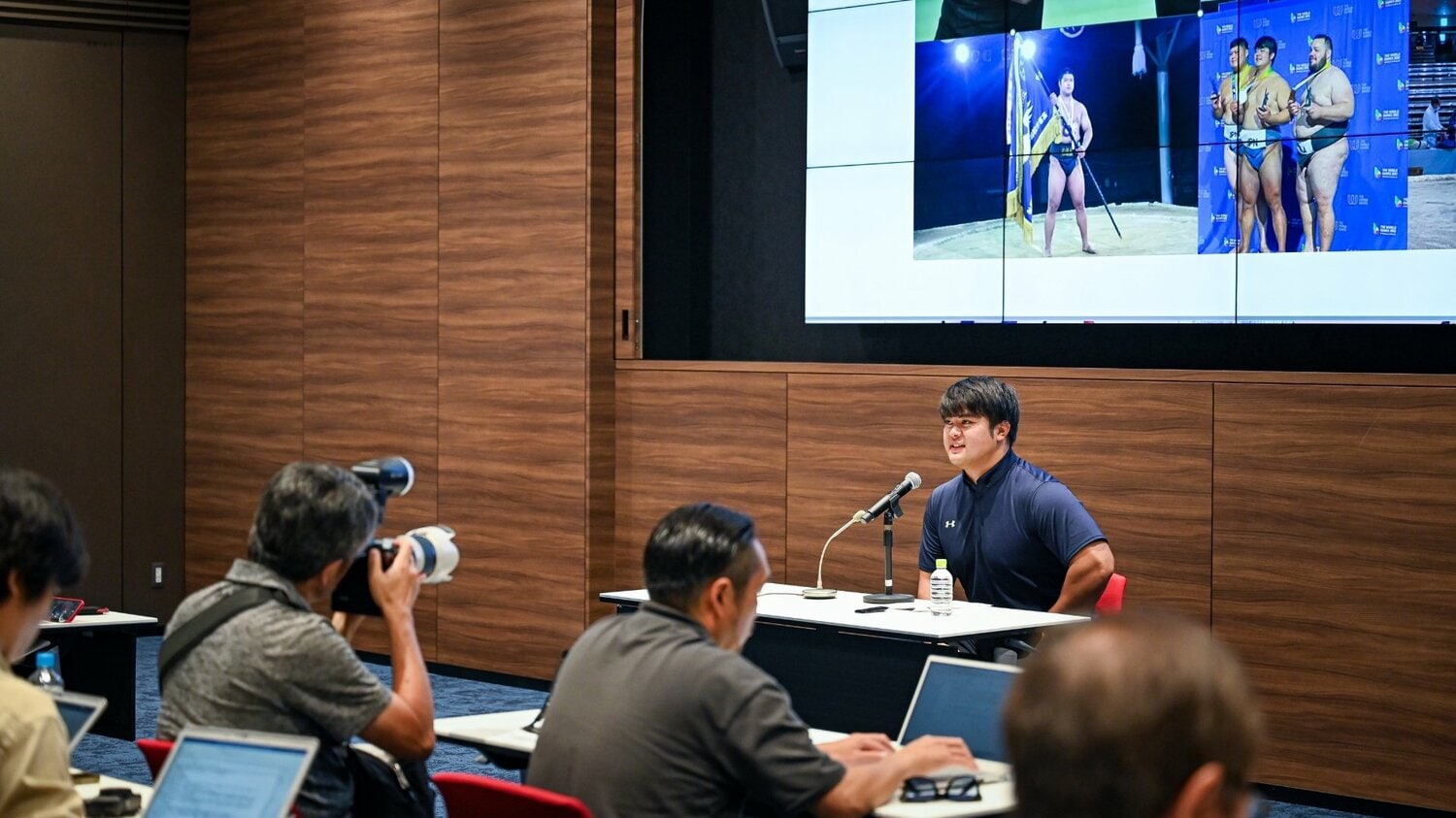 マイナー競技であるアメフトには珍しく、花田の会見には異例の数のメディアが参加した　写真提供：Xリーグ