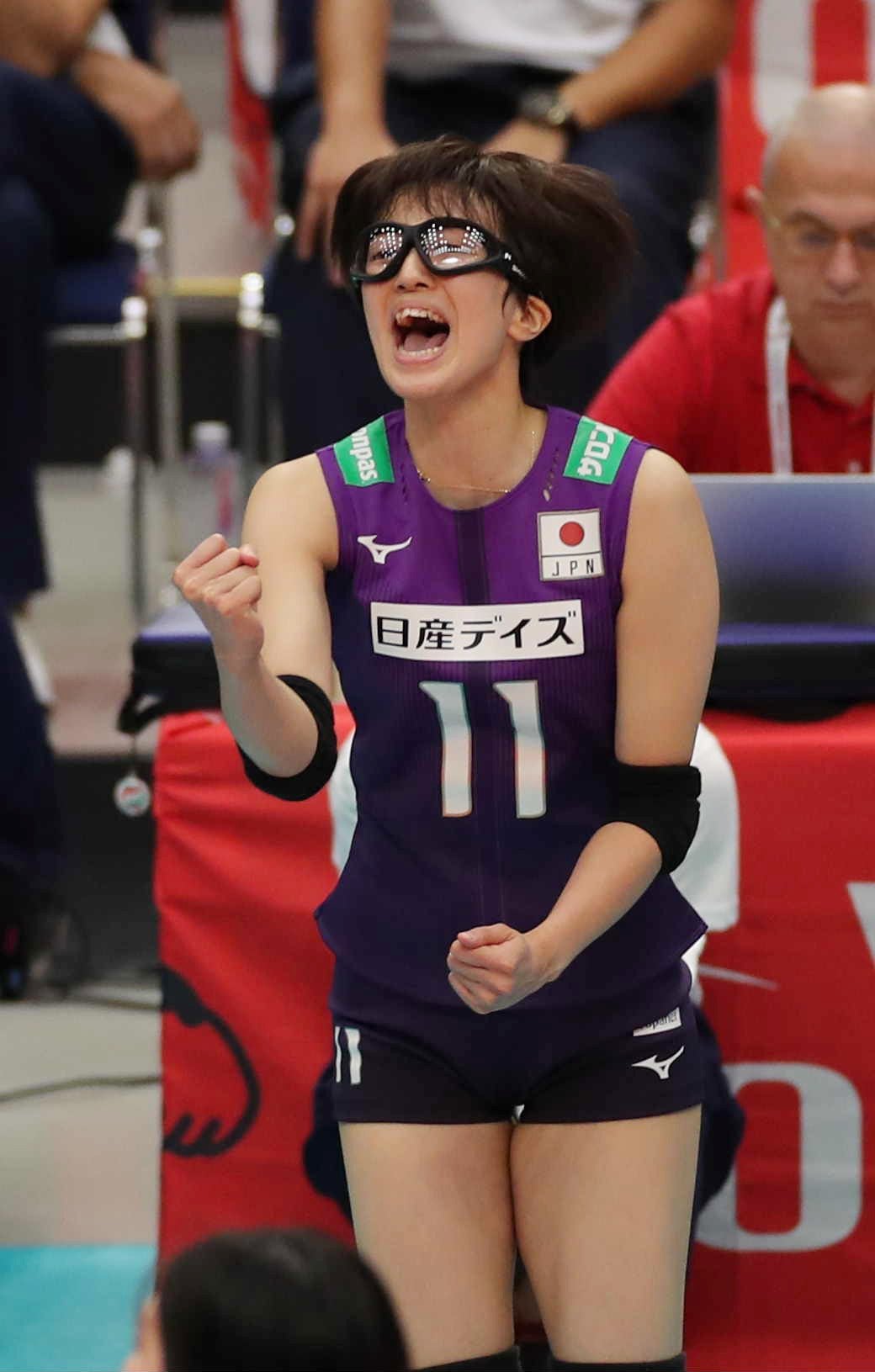 2019年W杯では特注のゴーグルを装着してプレーした　©︎JIJI PRESS