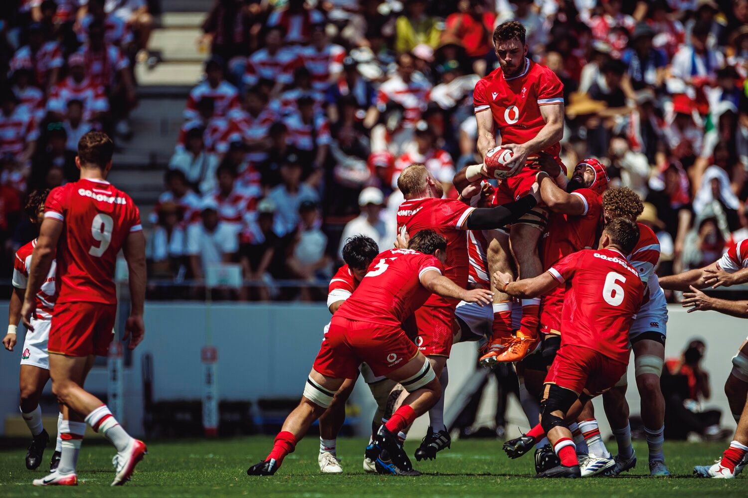 ウェールズは日本独特の高温多湿の暑さにも苦しみ、後半は足が止まった　©︎Kiichi Matsumoto