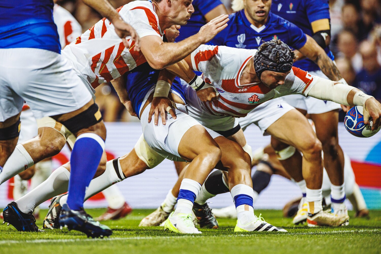 13分、ピーター・ラブスカフニの先制トライ【1枚目／全2枚】　©Kiichi Matsumoto