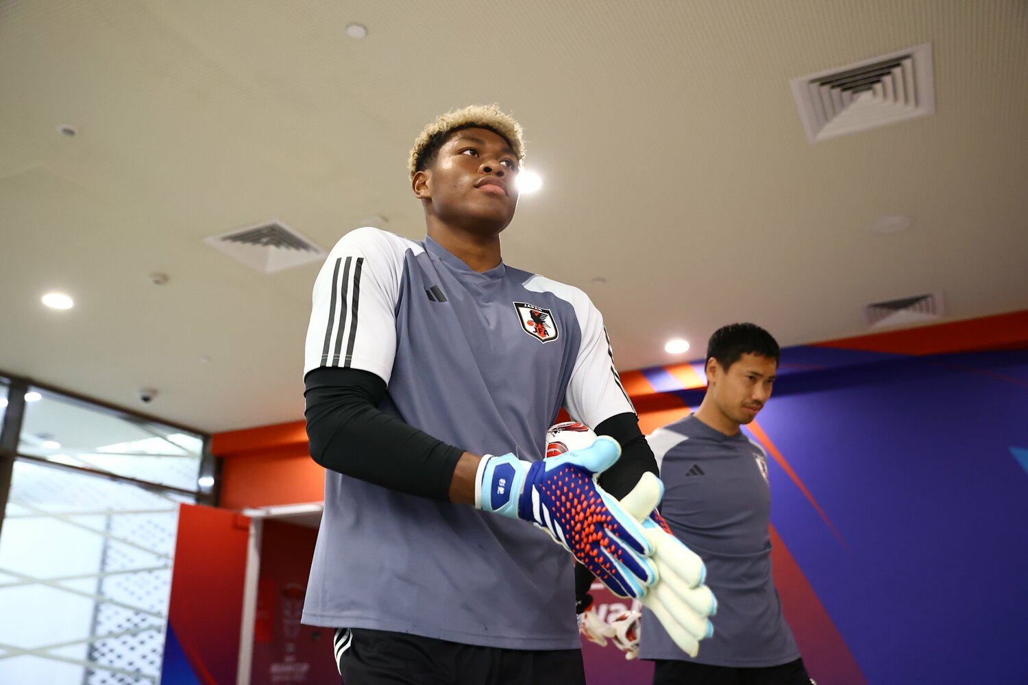 インドネシア戦当日の鈴木と前川　©JFA／AFLO