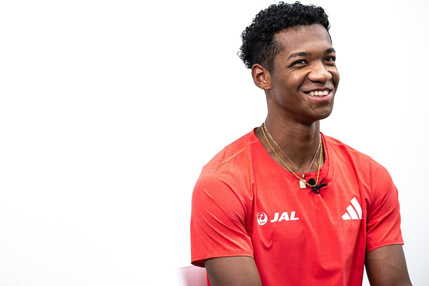 高嶋先生との思い出を楽しそうに語る村竹ラシッド