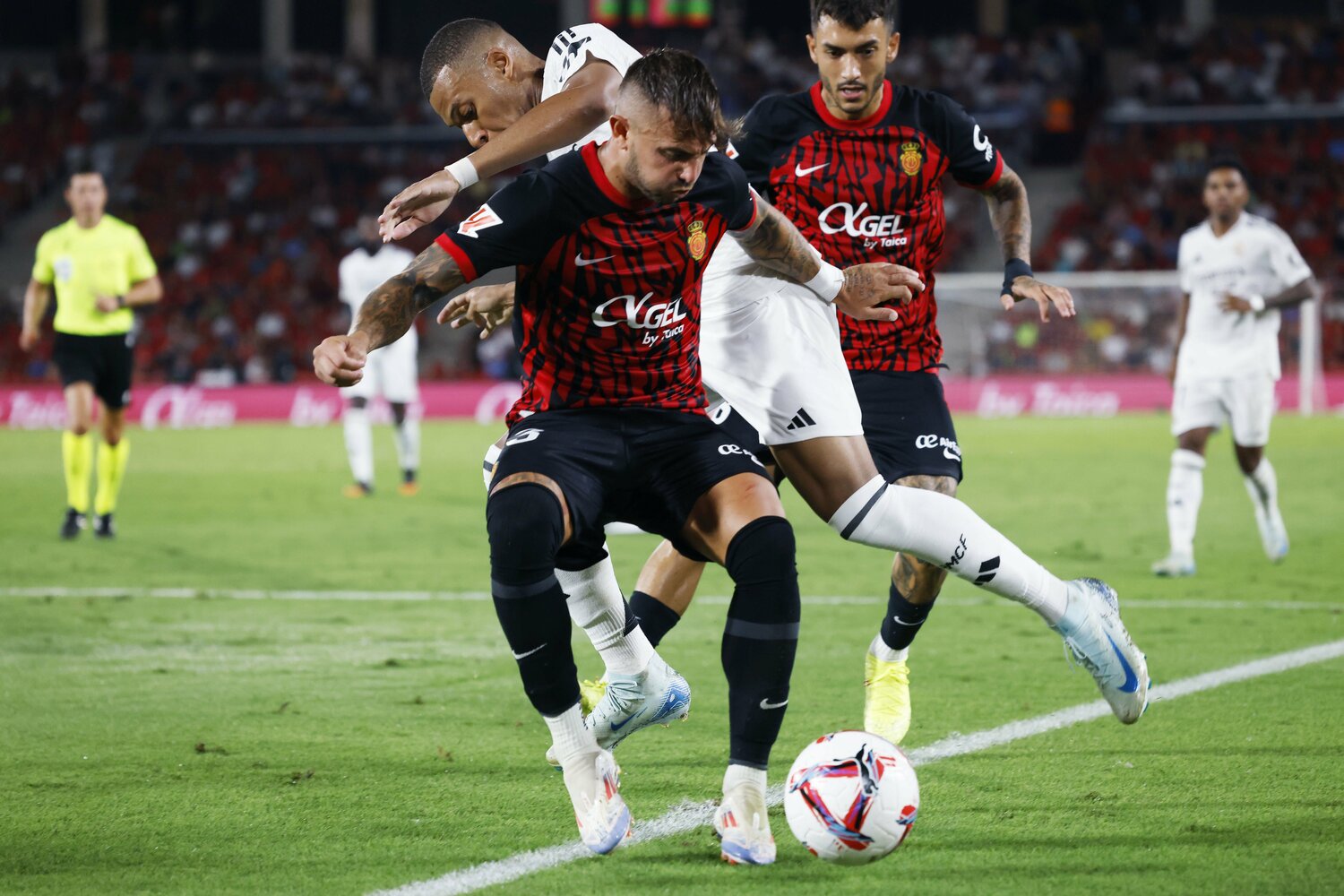 エムバペ、ビニシウスを相手に奮闘したマフェオ