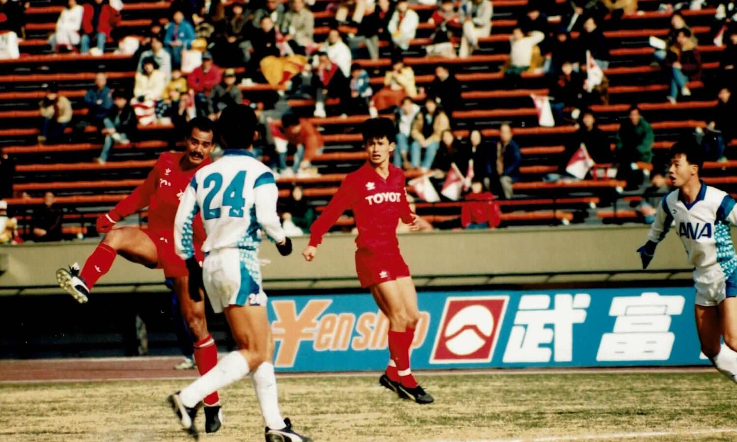トヨタ時代の平澤。Jリーグが開幕する2年前、1991年秋にチームを離れた