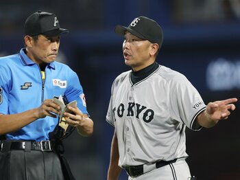 「秋広、見ててつまんなくなかったですか？」巨人・阿部慎之助監督の辛口采配…100通り以上の“日替わりオーダー”でも、優勝を狙えるワケ＜Number Web＞ photograph by JIJI PRESS