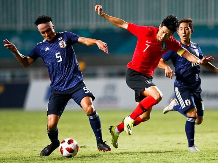 湘南でルヴァン制覇、A代表入りへ。杉岡大暉の野心は“逆足”に宿る。＜Number Web＞ photograph by AP/AFLO