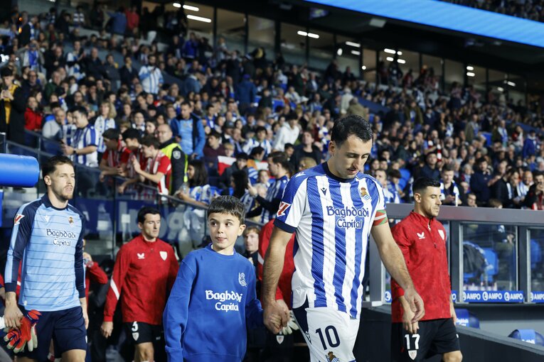 「タケならビルバオにもらっていいよ」日本代表招集・久保建英に“不満気”少年ファンも本音ポツリ…ダービーで宿敵の心を折った決定的瞬間(4)