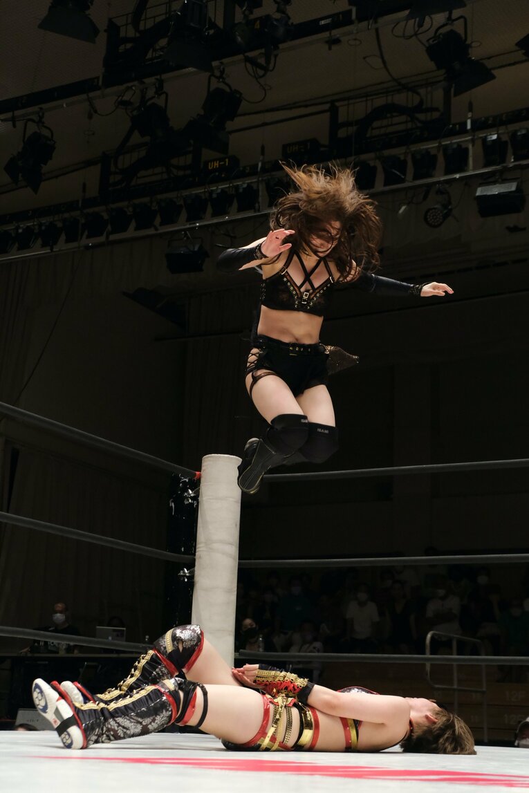 「闘うグラドル」もデビュー、アクトレスガールズの“華がスゴい”新人たちの裏で…エース・青野未来が泣いた理由「まったく追いつけていない」(88)