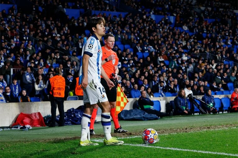 久保建英22歳が“3つ上の怪物”エムバペに屈し、親友イ・ガンインとハグ「信じてくれる限り…」初CL終幕も、撮影カメラマンは希望を見た(14)