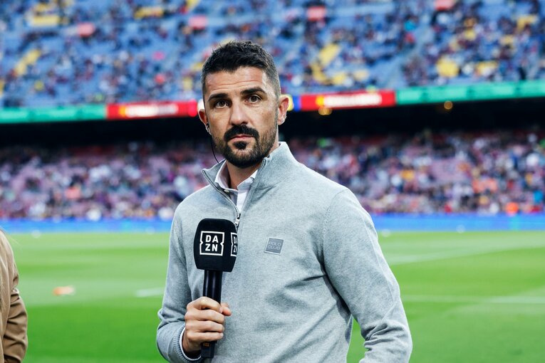 今季9点目！ 久保建英が凄まじい「バルサ撃破ドリブル、ブスケッツ退団・優勝セレモニーが同時に」カメラマンが見た“美しいカンプノウの夜”(6)