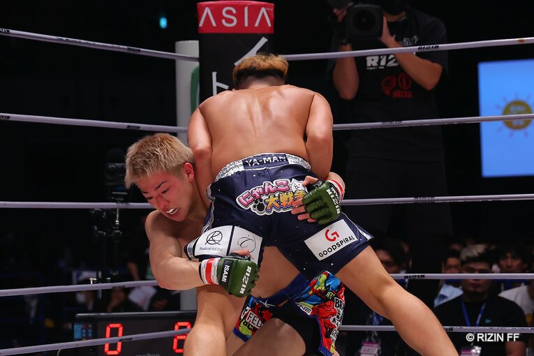 『RIZIN.42』YA-MAN vs 三浦孝太　©RIZIN FF