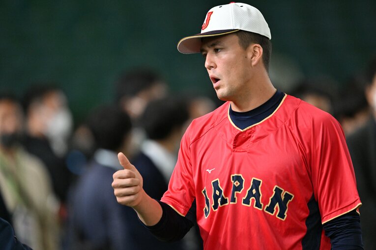 3月14日の練習風景。ヌートバーはジェスチャーも交えながらコミュニケーションをとっていた　©Naoya Sanuki