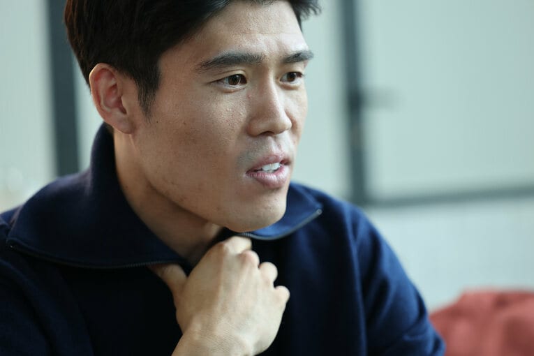 Numberの独占インタビューに応じた冨安健洋（27歳）　©Ryu Voelkel