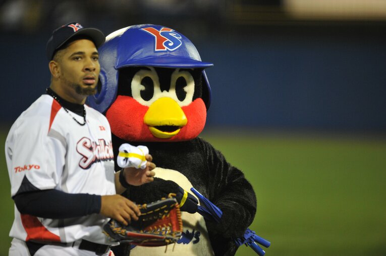 4位　バレンティン　©BUNGEISHUNJU