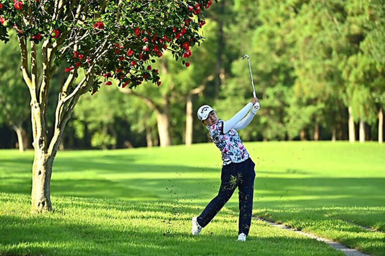 今季初戦のアース・モンダミンカップでは58位タイ、NEC軽井沢72ゴルフトーナメントでは予選落ちを喫した横峯。だが、勝利への意欲はいまだ衰えない　©Atsushi Tomura/Getty Images