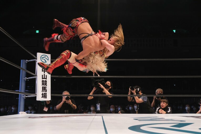 タイトルマッチは“朱里との作品”だった…新王者・ジュリアはスターダムをどう“引っかき回す”のか？ 異例のアピール「全員覚悟しとけよ！」(34)