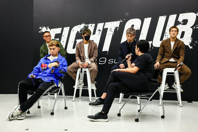 「お前、誰？」と木村“ケルベロス”颯太にすごむ朝倉未来　©Susumu Nagao