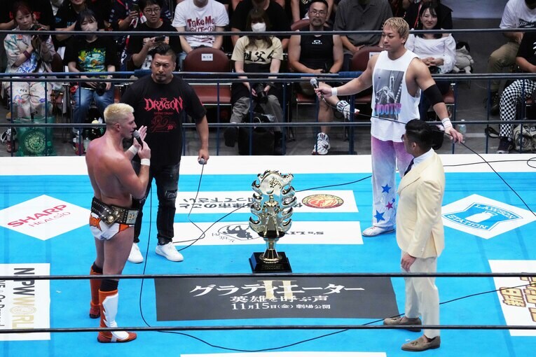 SANADA、海野翔太、鷹木信悟に語りかける新王者のザック　©Essei Hara