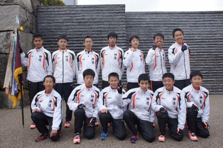 後に小豆島高校として、最初で最後の全国高校駅伝出場を決める陸上部のメンバーたち。一方で、快挙までの道筋は決して簡単なものではなかった／増田さん提供