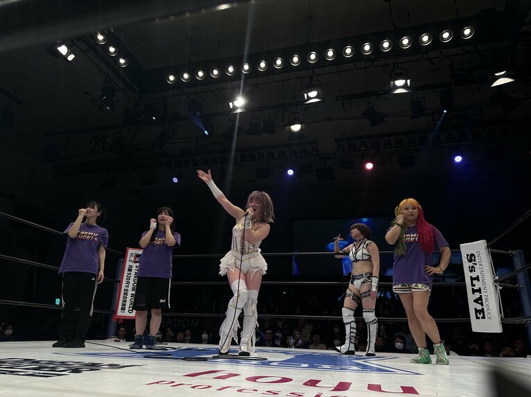 安納サオリvs中野たむ　©Norihiro Hashimoto