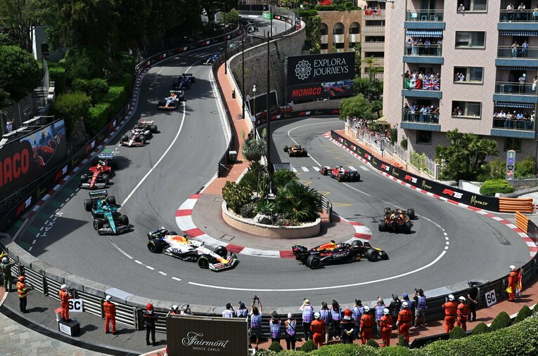 モナコの名所・ローズヘアピンは大渋滞ポイントとなった ／ photograph by Getty Images / Red Bull Content Pool