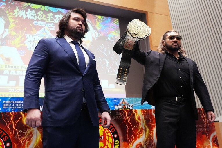 デビュー戦がタイトルマッチになったウルフアロンはEVILを倒すことができるか。11月4日、テレビ朝日　©Essei Hara